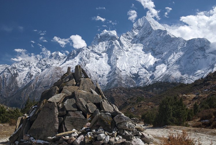 "Wszystko za Everest" – Historia wyprawy na szczyt